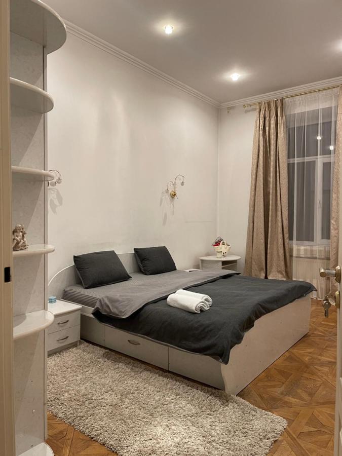 Apartment Kostyushka Leópolis Exterior foto